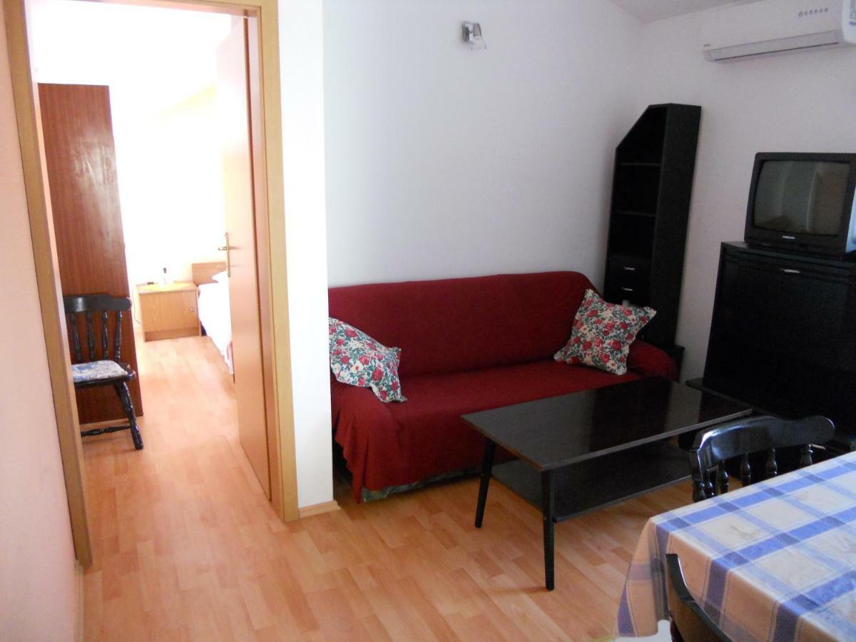 בטינה Apartments Violeta מראה חיצוני תמונה